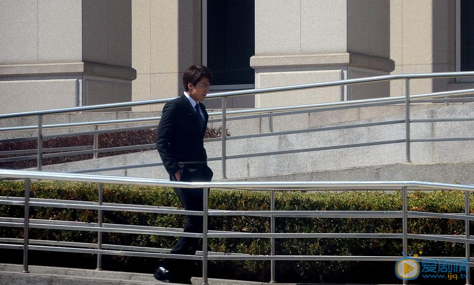 恋恋不忘厉仲谋剧照厉仲谋是谁扮演者 厉仲谋高清剧照