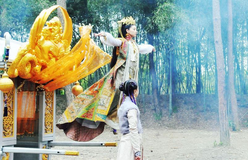 陆小凤与花满楼上官丹凤剧照