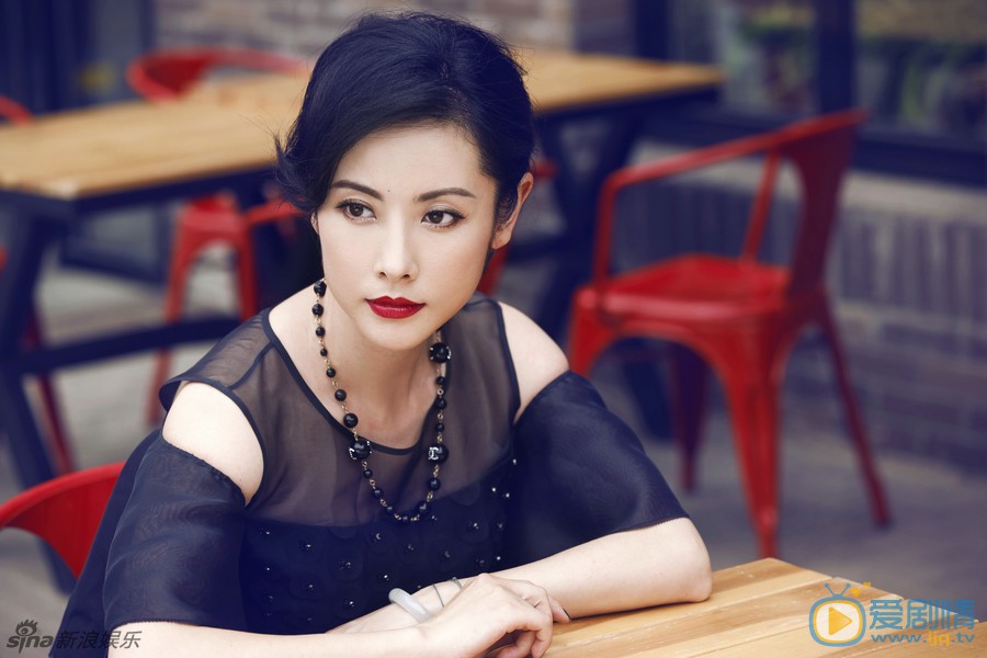 杨明娜冷艳写真 杨明娜冷艳写真