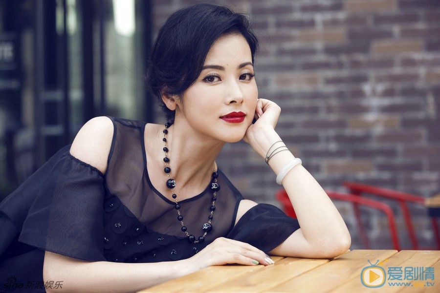杨明娜冷艳写真 杨明娜冷艳写真