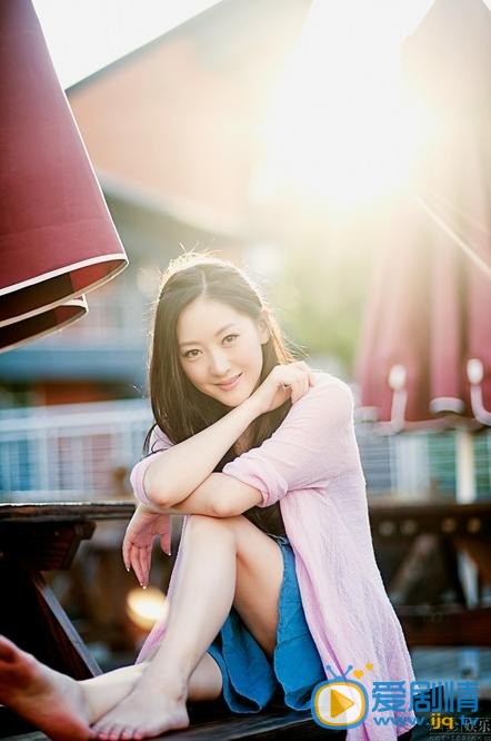 曹馨月户外写真