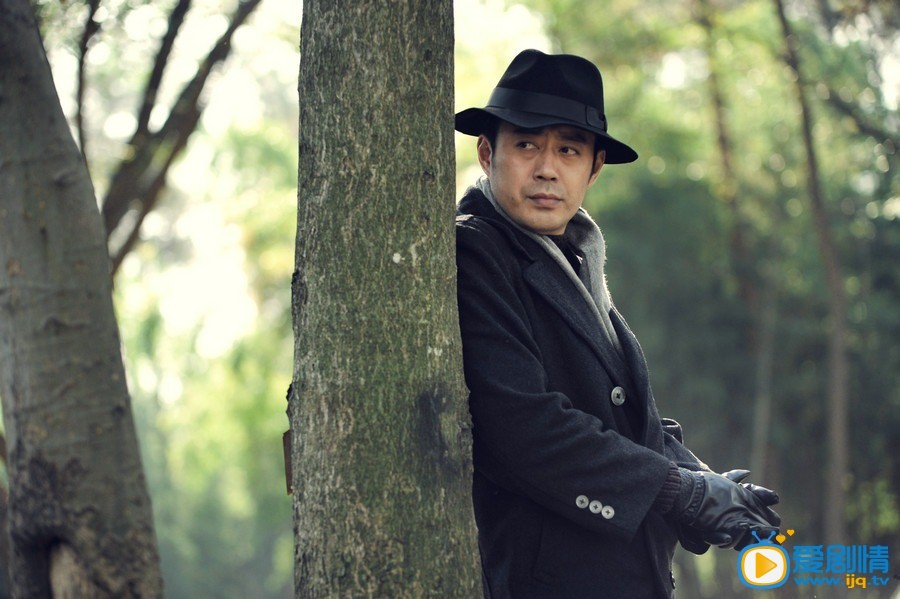 刘钧剧照 刘钧高清写真 刘钧生活照 刘钧剧照 刘钧《密使2》上演特工大战 《密使2》开播，刘钧倾情演绎男一号地下党特工叶声，塑造出一个时而儒雅、时而凌厉、时而隐忍的人物形象。