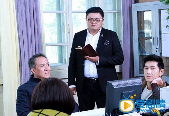 别让我看见李凯剧照 