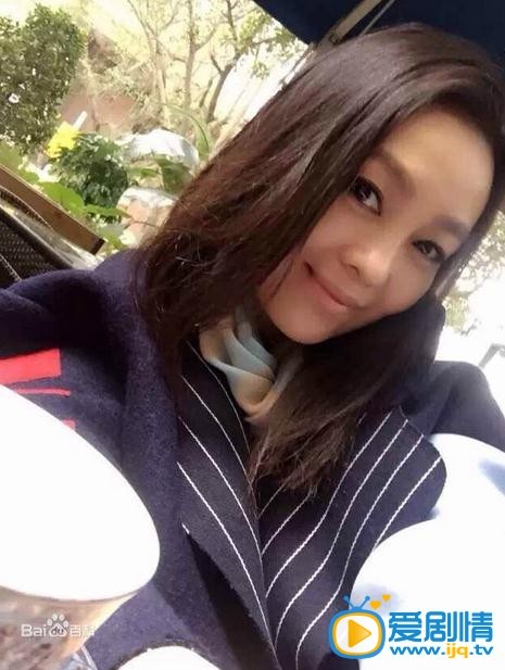 荣蓉生活照  荣蓉个人照片