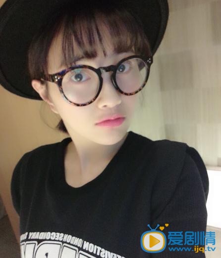 包文婧素颜照 包文婧素颜照