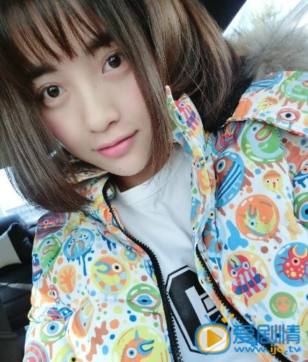 包文婧素颜照 包文婧素颜照