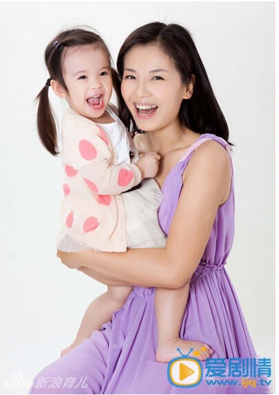刘涛老公照片女儿照片 刘涛一双儿女亲子照