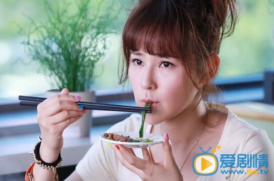 前夫求爱记陈慧芳剧照前夫求爱记剧情介绍