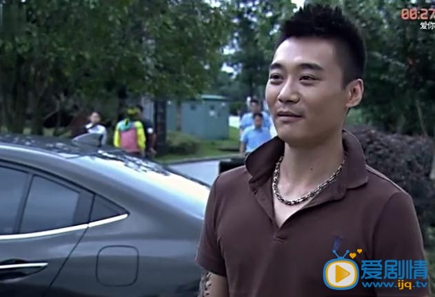 特警力量熊三剧照