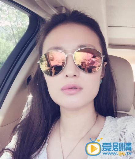 万美汐生活照 万美汐生活照