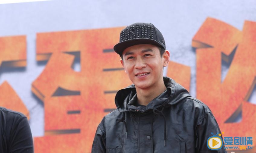 乔振宇活动照 乔振宇活动照