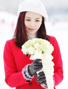 邓草草角色介绍