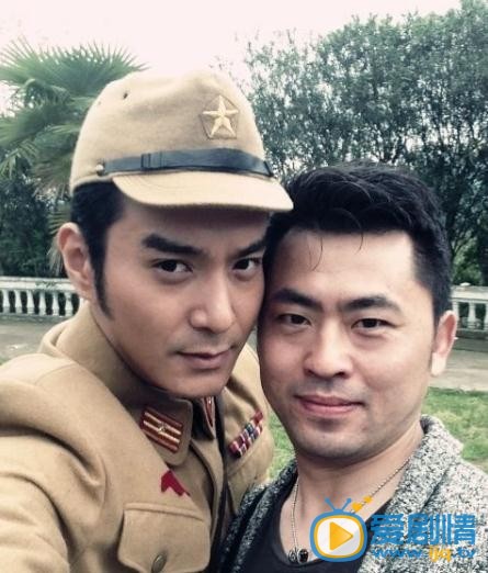 王铭铎片场照 王雅伦片场照
