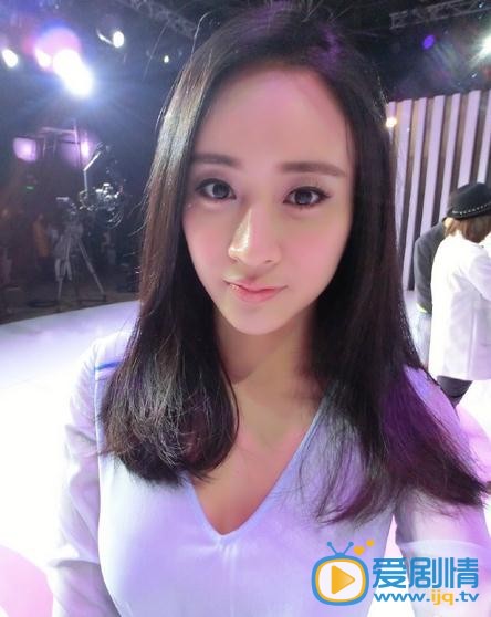 姜帆生活照