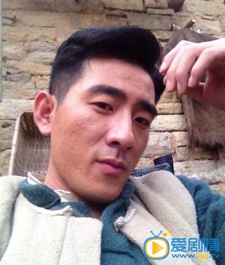 王冠男片场照 王冠男片场照