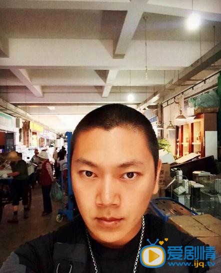 苗亮生活照 苗亮生活照