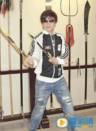 伍允龙发布会 伍允龙高清写真_伍允龙高清剧照