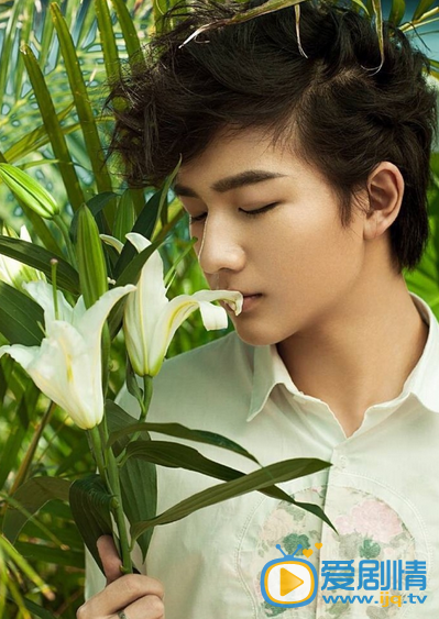 李宏毅花美男写真 李宏毅高清写真_李宏毅高清剧照