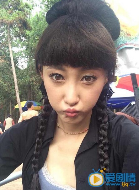 杨梓墨片场照片 杨梓墨片场照片