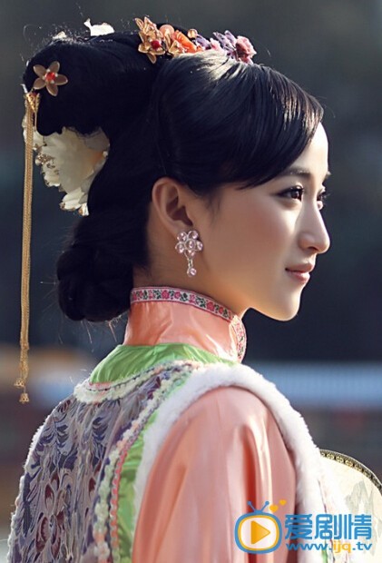 杨济妤工作照片