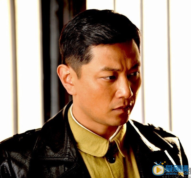 张洪睿《绝地刀锋》硬汉剧照曝光（组图）
