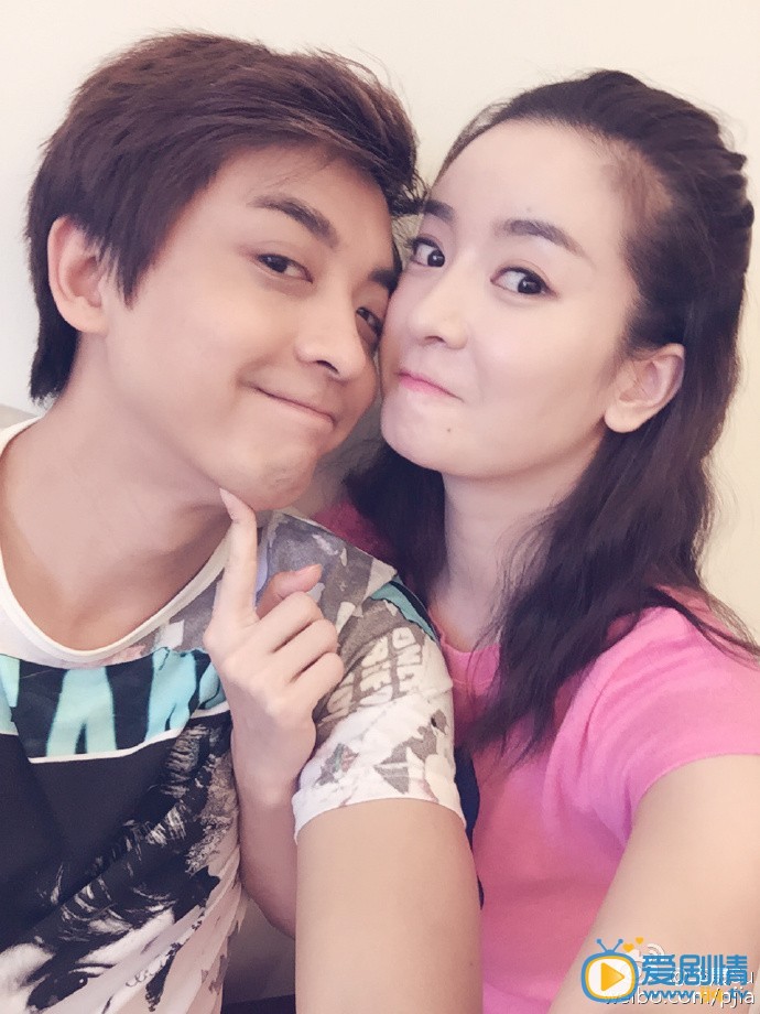 李晟和男友李佳航秀恩爱 李晟高清写真_李晟高清剧照