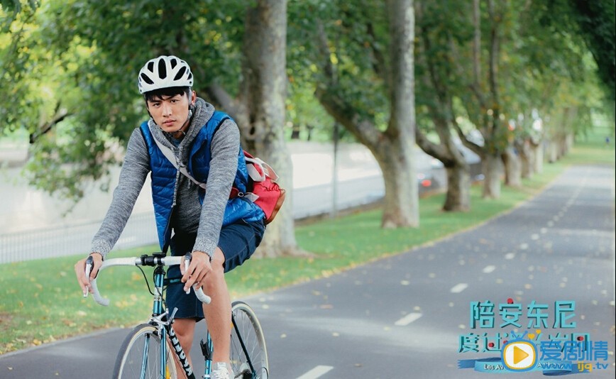 陪安东尼度过漫长岁月安东尼剧照 