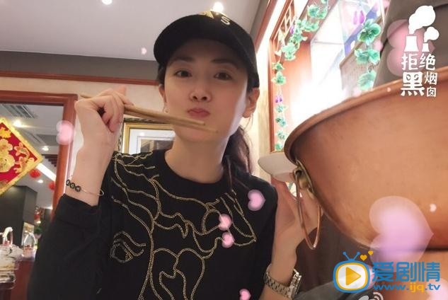 陈洁嘟嘴卖萌照 陈洁高清写真_陈洁高清剧照