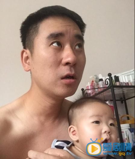 东靖川亲子照 东靖川高清写真_东靖川高清剧照
