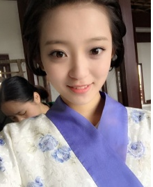 罗泽丽自拍照 罗泽丽高清写真_罗泽丽高清剧照