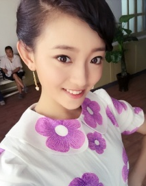 罗泽丽自拍照 罗泽丽高清写真_罗泽丽高清剧照