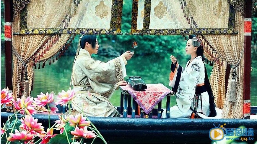 云中歌杨蓉湖上泛舟尽显东方古典（组图）