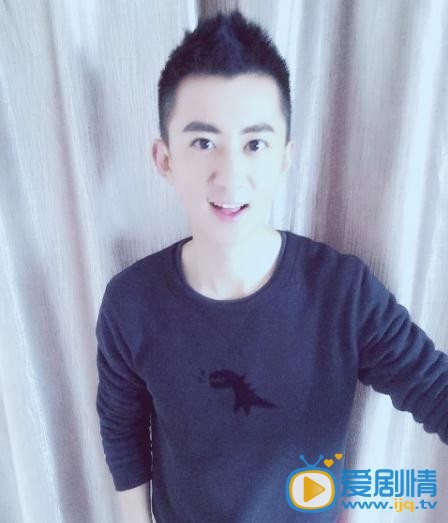 刘小震生活照 刘小震高清写真_刘小震高清剧照