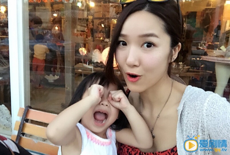 李亚男生活照 李亚男高清写真_李亚男高清剧照