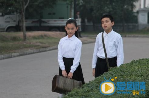 吴磊吴磊蒋依依合照 吴磊高清写真_吴磊高清剧照