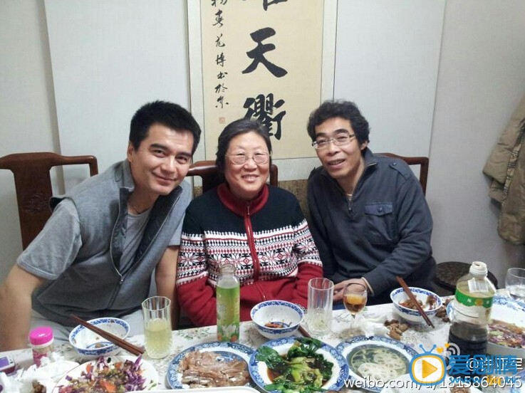 许亚军生活照 许亚军高清写真_许亚军高清剧照