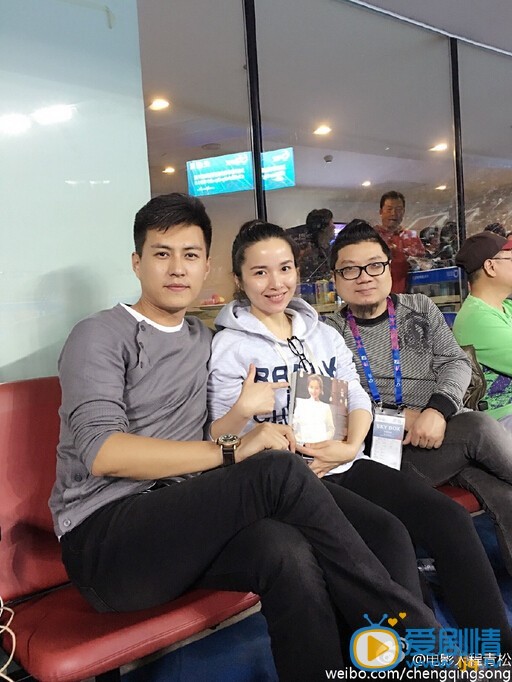 李佳老公靳东图片 李佳高清写真_李佳高清剧照