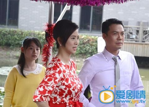 爸爸是条龙彭飞剧照