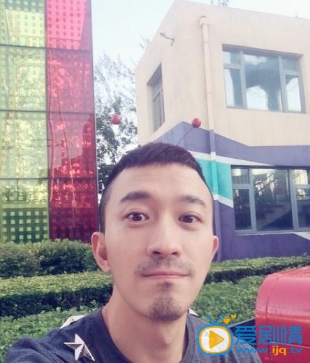 张铎生活照 张铎高清写真_张铎高清剧照