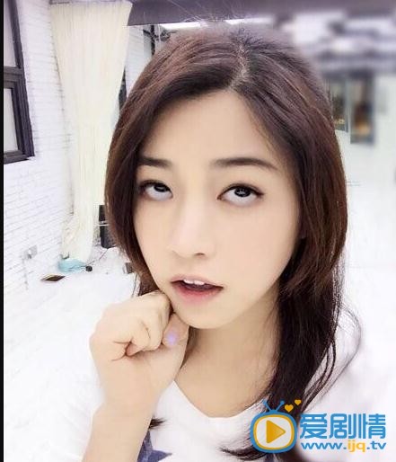 陈妍希嘟嘴卖萌照 陈妍希高清写真_陈妍希高清剧照