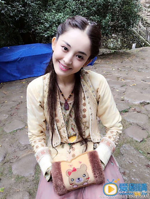 古力娜扎《云之凡》剧照 《云之凡》电视剧片场照 转自古力娜扎微博