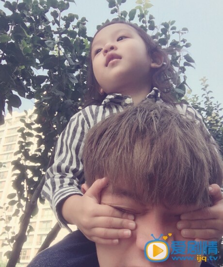 贾乃亮与甜馨日常 贾乃亮高清写真_贾乃亮高清剧照