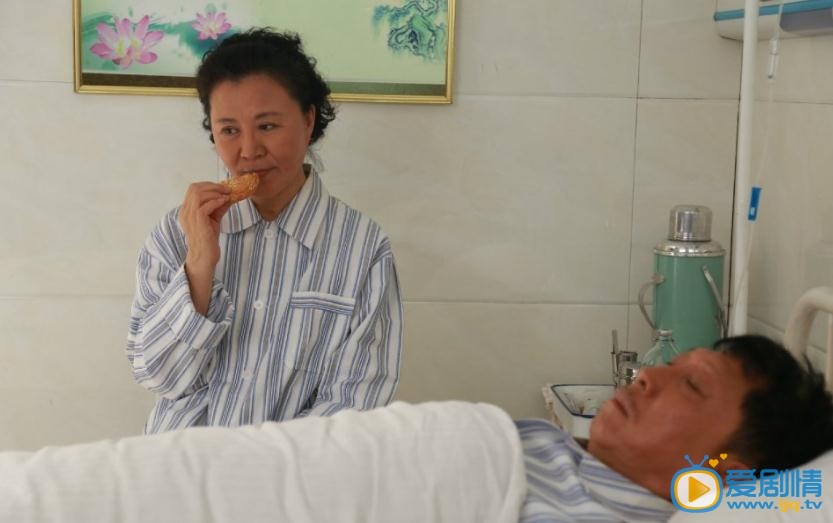 俺娘田小草田耗子剧照