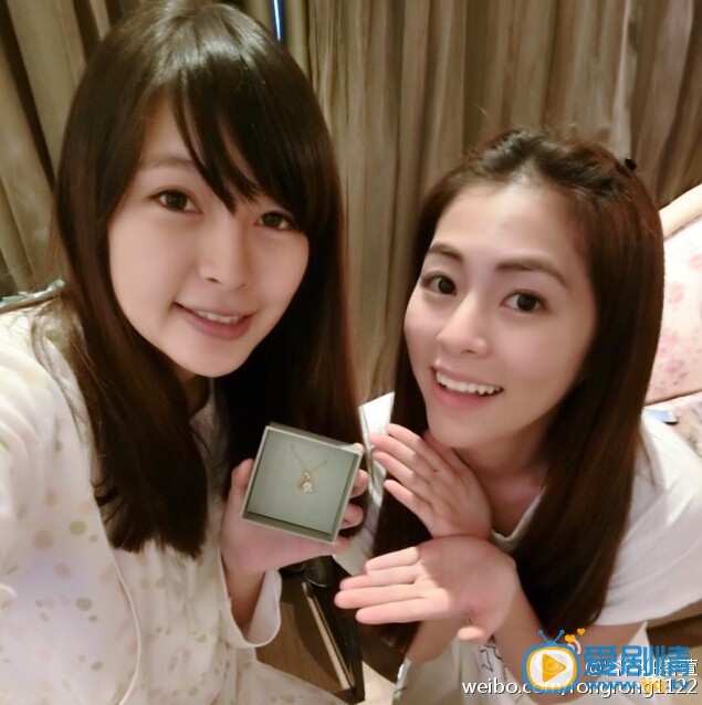 任容萱朋友合照 任容萱高清写真_任容萱高清剧照