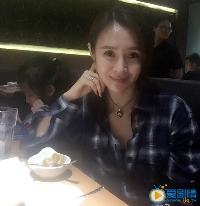 于明加生活照 于明加高清写真_于明加高清剧照