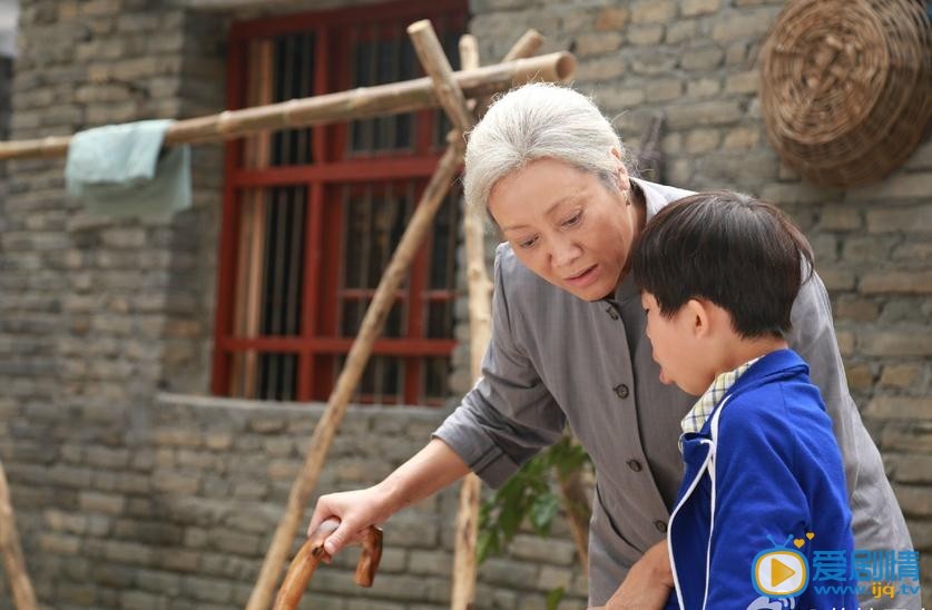 王丽云俺娘田小草剧照 王丽云高清写真_王丽云高清剧照