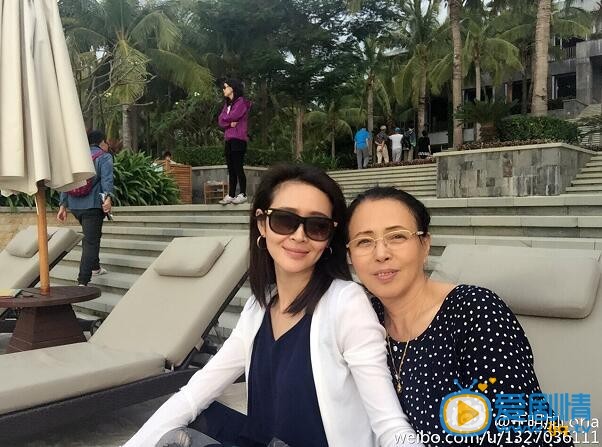 于明加和父母合影照 于明加高清写真_于明加高清剧照