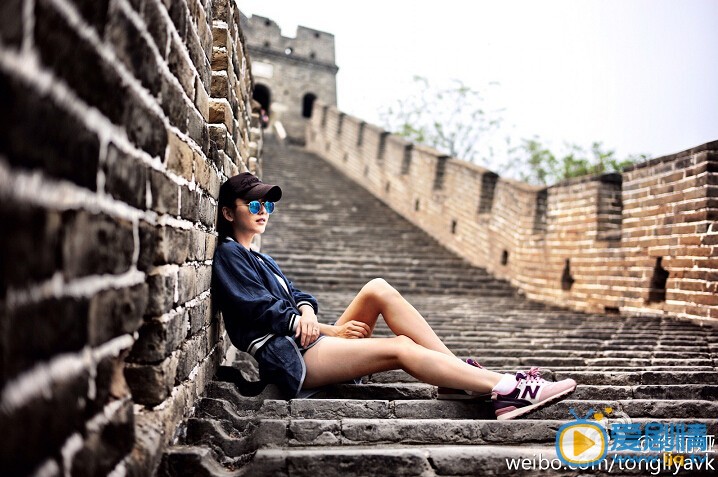 佟丽娅旅游照片 佟丽娅高清写真_佟丽娅高清剧照