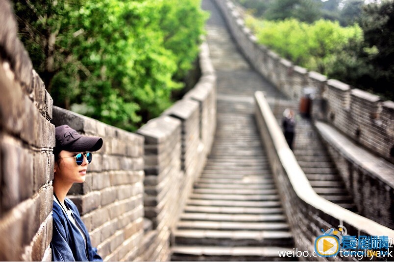 佟丽娅旅游照片 佟丽娅高清写真_佟丽娅高清剧照