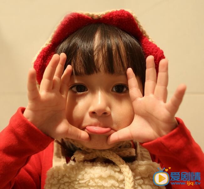 刘楚恬红帽子 刘楚恬高清写真_刘楚恬高清剧照